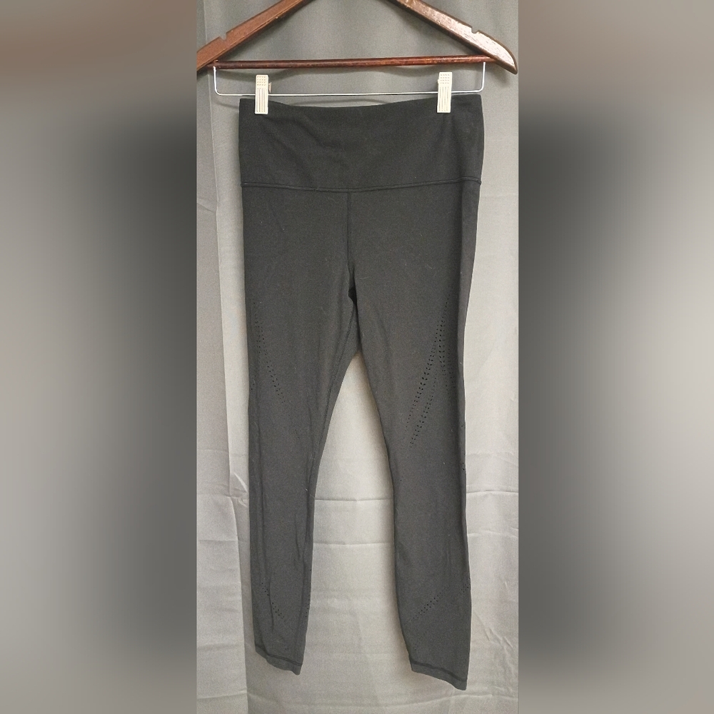 Athleta Elation Lasercut Tight Legging Women's Size Small PERFECT CONDITION